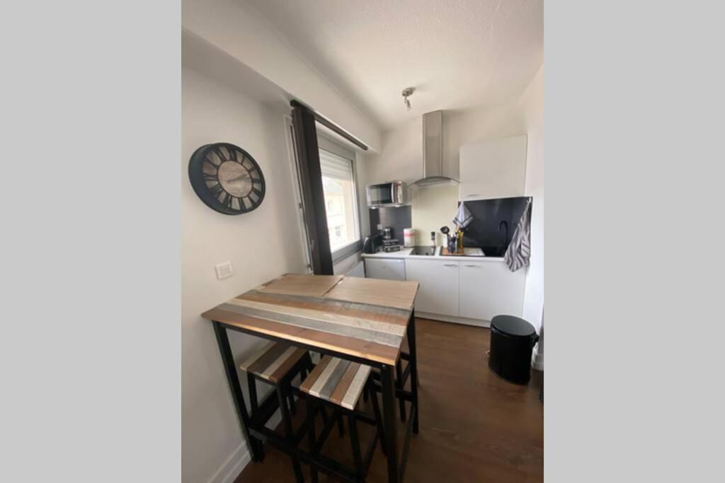 Le 13 Du Temple - Plein Coeur Centre Ville, Residence Privee, 5Mn Gare Sncf, Wifi Et Netflix 尼奥尔 外观 照片